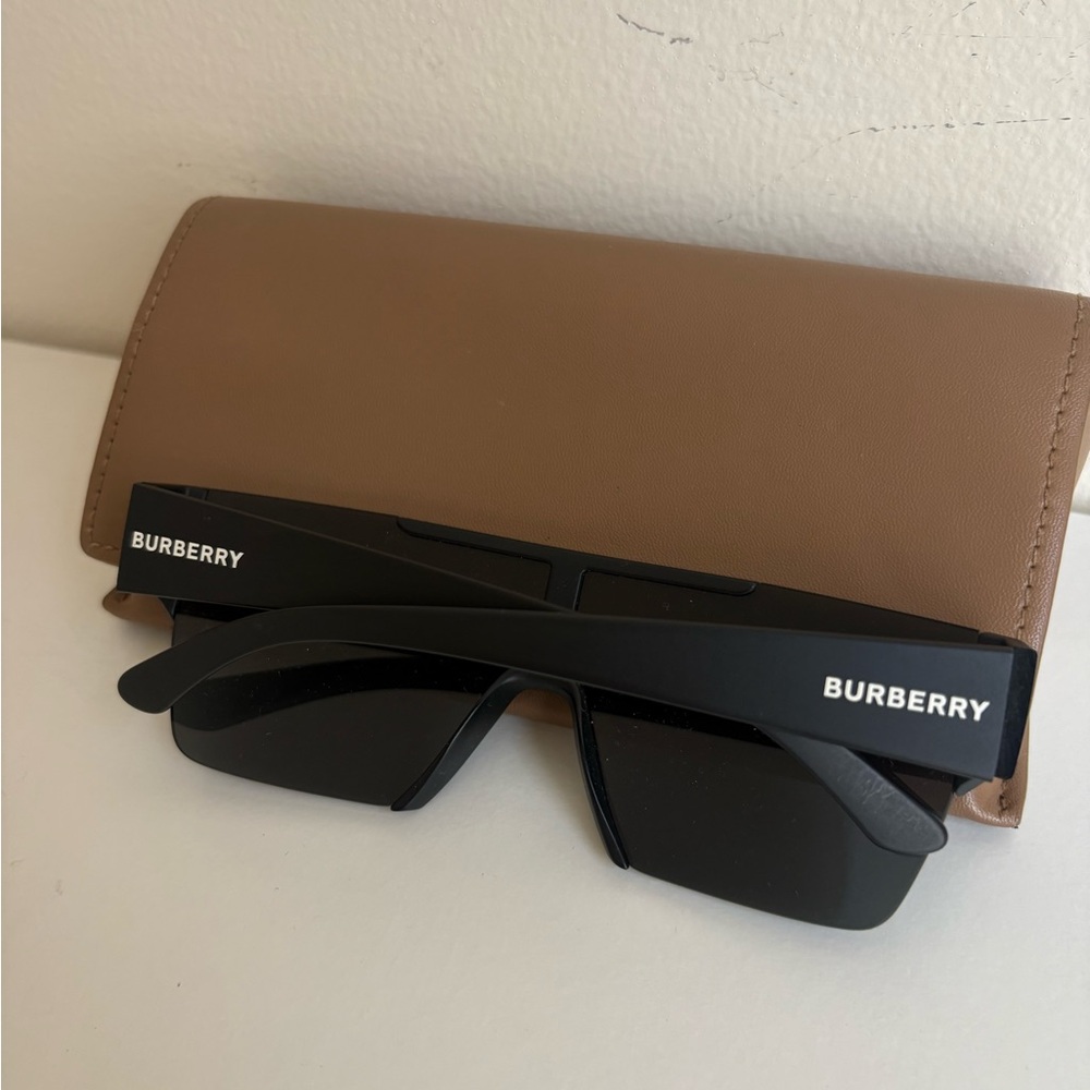 Burberry Sunglasses BE/B 4291 — color 3464/87 — size 140